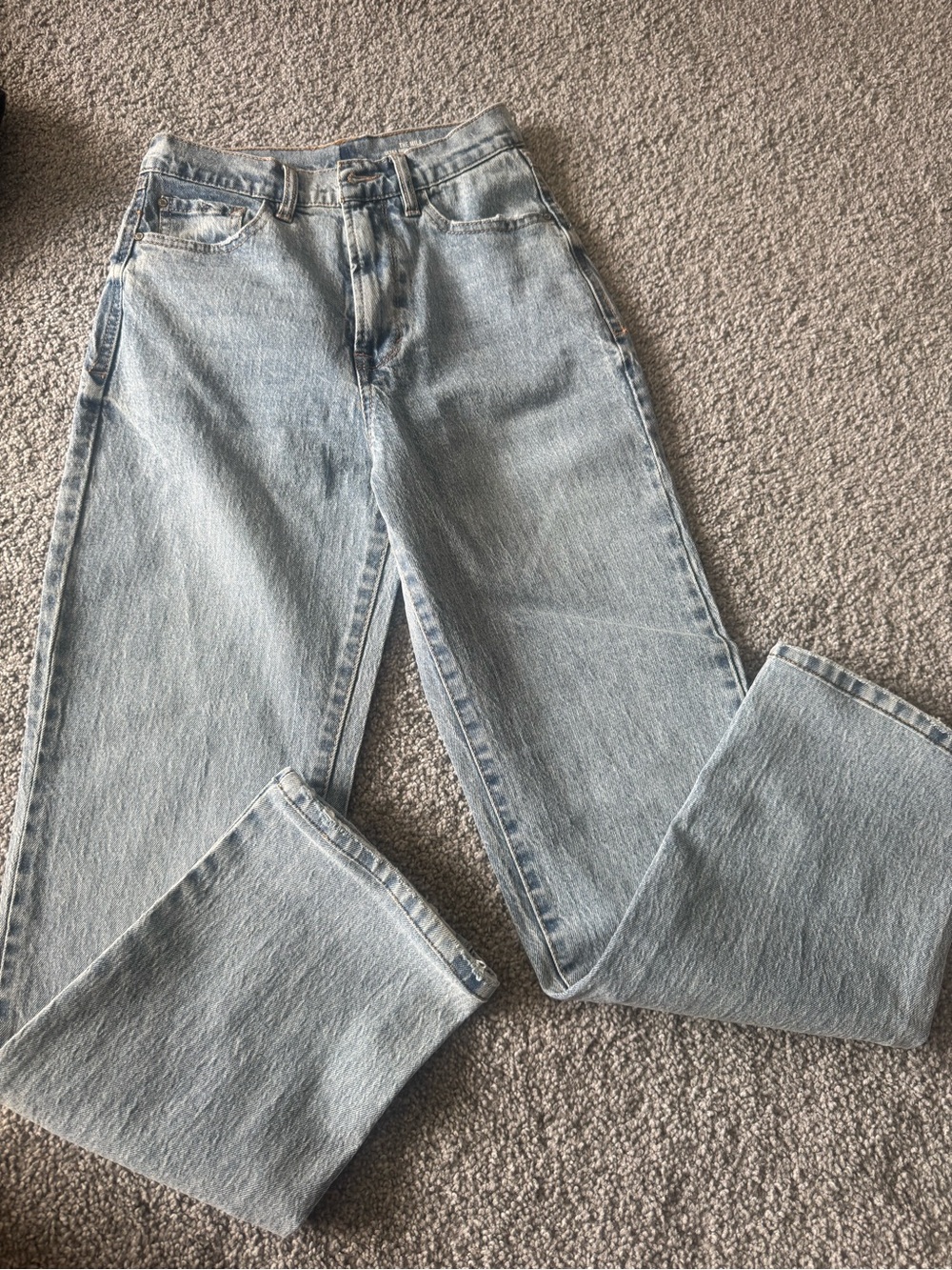 Kensie High Rise Straight Leg Jeans in Light Wash Blue - Picture 3 of 3